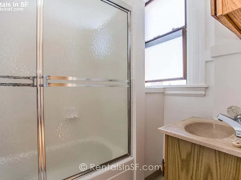 2504 Sacramento St #16 — Photo 5