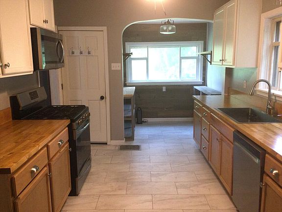 3rd image of 311 Bissell Ave