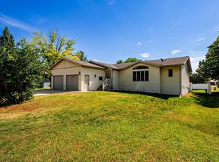 1105 Broadway St, Lisbon, ND 58054