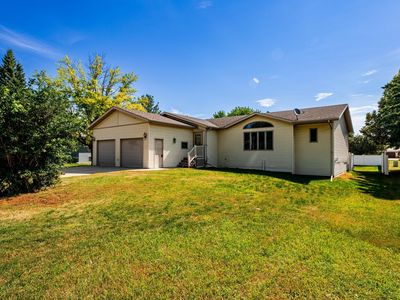 1105 Broadway St, Lisbon, ND, 58054