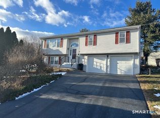 18 Kristen Court, East Haven, CT 06513