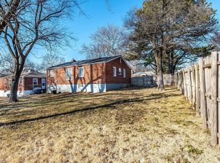 7700 Carleton Ave, Saint Louis, MO 63130