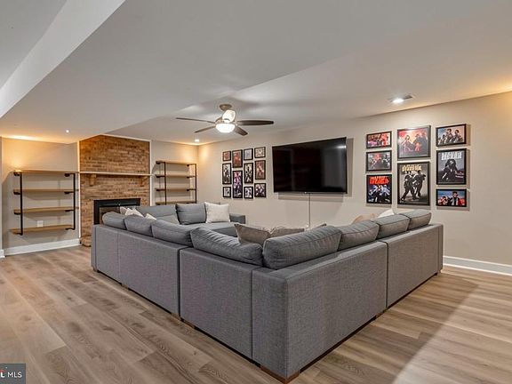 3rd image of 1430 Catlyn Pl