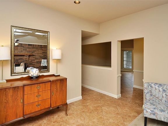 4th image of 28106 Linda Ln