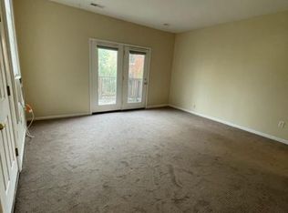 1112 Fuller St #2, Cincinnati, OH 45202