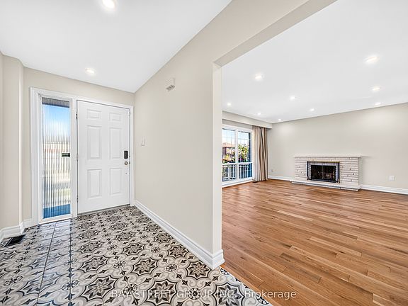 5th image of 203 Cassandra Blvd