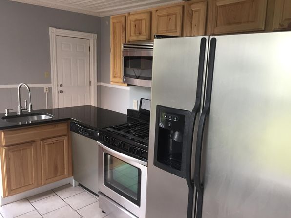 956 Washington Ave APT 2