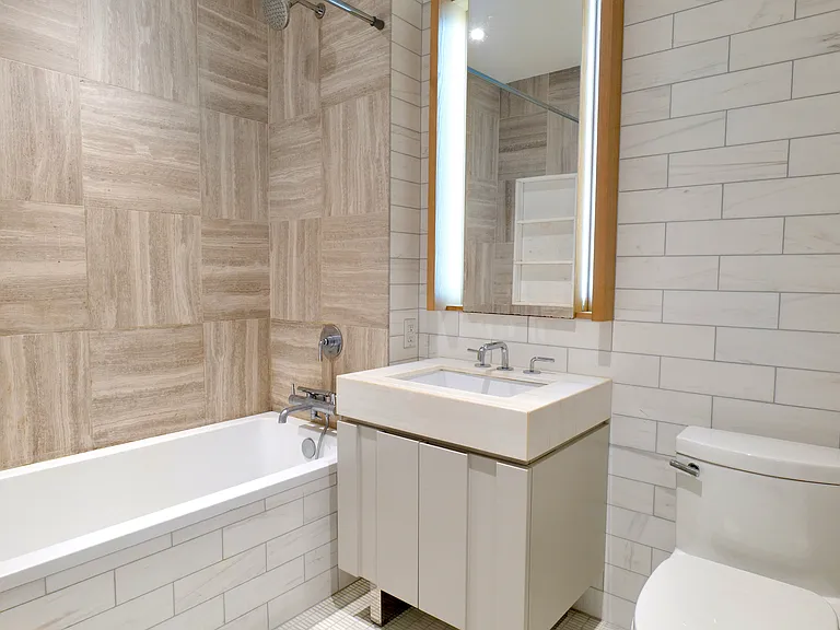 2218 Jackson Ave #1006 — Photo 7