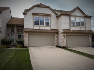 1190 N Yorkshire Dr, Broadview Heights, OH
