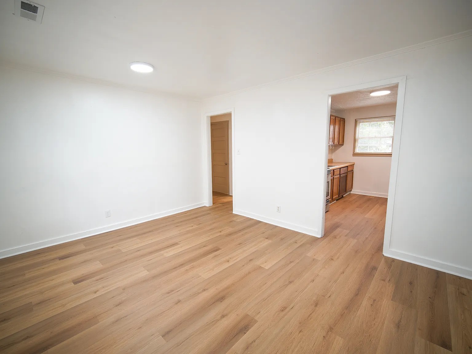 2 bed, 684 sqft, $825 — Photo 1
