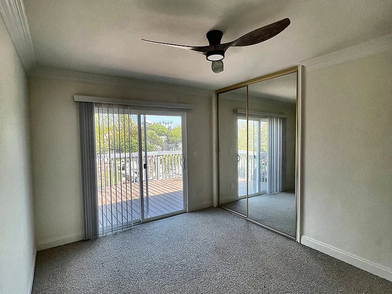 111 Minot Ave — Photo 9
