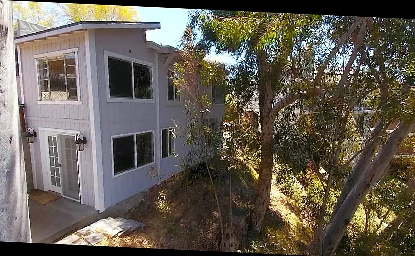 3 bed, 950 sqft, $1,600 — Photo 2