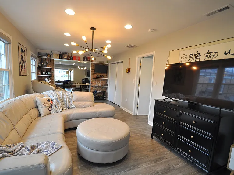 101 York Dr — Photo 14