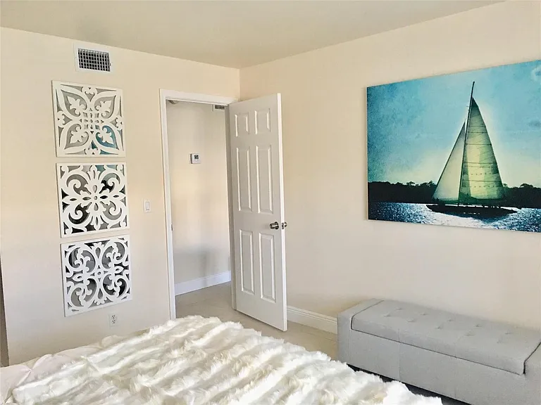 6407 Bay Club Dr #1 — Photo 16