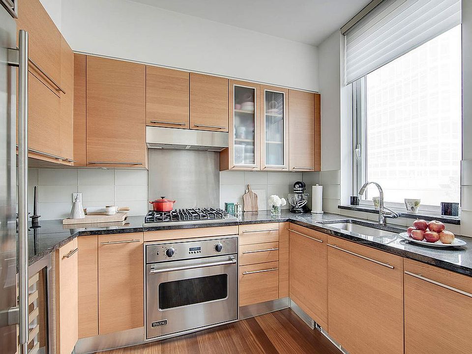 1st image of 10 W End Ave APT 4J