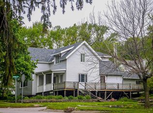 411 Morton Ave, Emerson, IA 51533