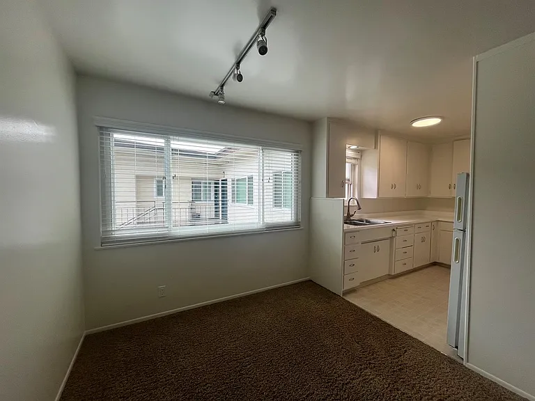 1321 Garden St #B — Photo 4