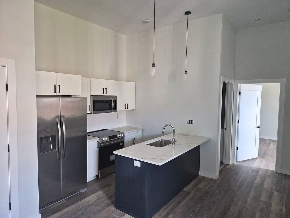 1st image of 36 W Pleasant St #3B