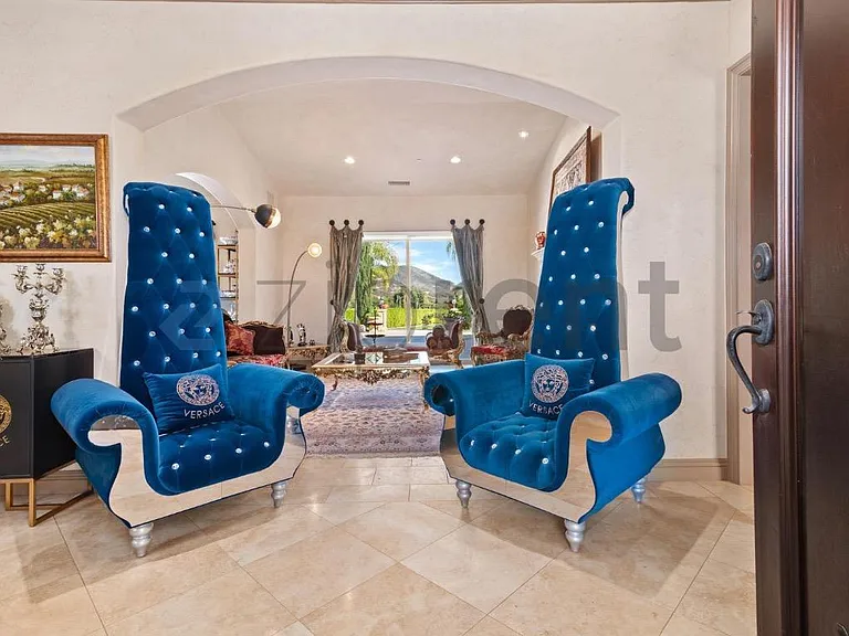 18545 Aliso Canyon Rd — Photo 10