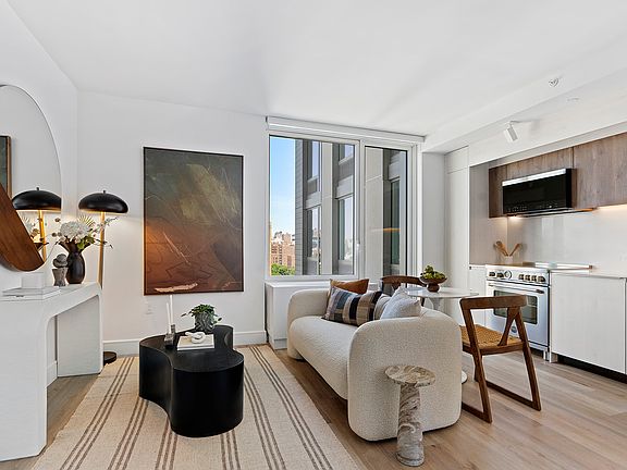 2nd image of 644 E 14th St #1108