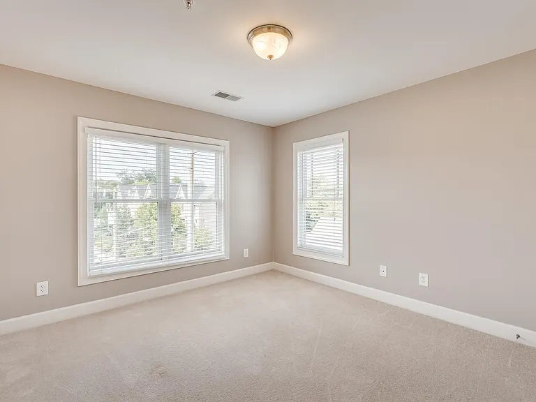 3200 Long Blvd #2 — Photo 34