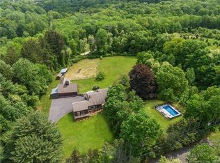 94 Orchard Ln, Easton, CT 06612