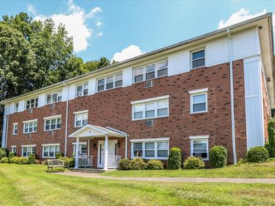 17 Fordyce Ct APT 12, New Milford, CT, 06776