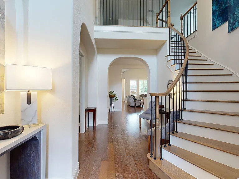 2912 Seattle Slew Dr — Photo 2