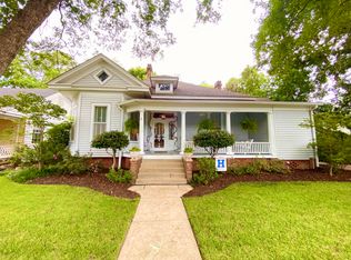 215 3rd Ave S, Columbus, MS 39701