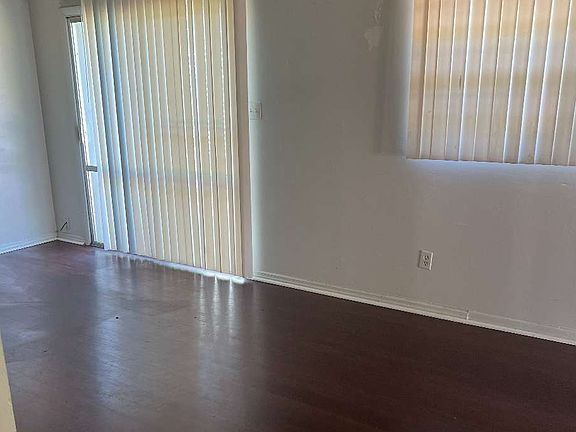 3rd image of 762 SE Church Ave