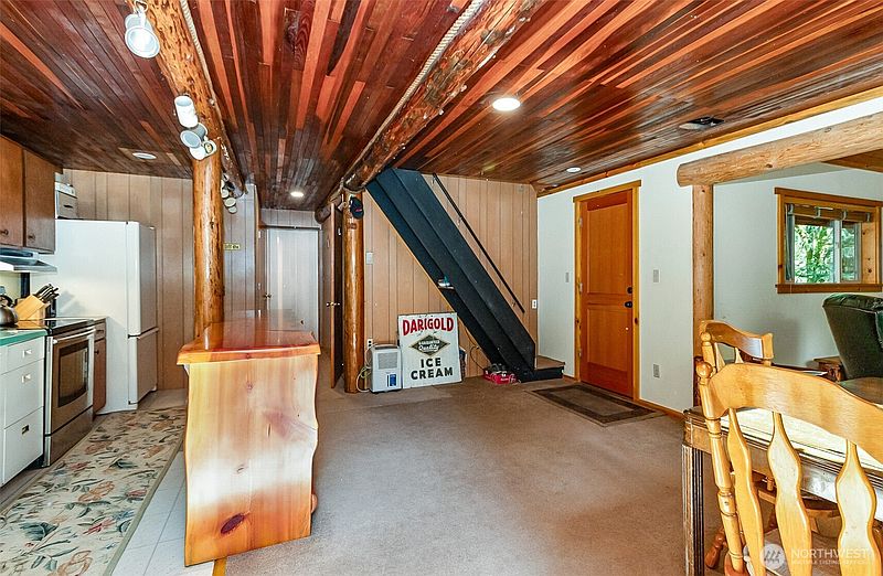 3rd image of 18242 643rd Avenue NE
