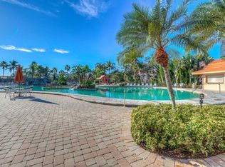 2462 Hidden Lake Dr APT 9, Naples, FL 34112