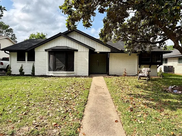 2009 N Palm Ct, Pasadena, TX 77502
