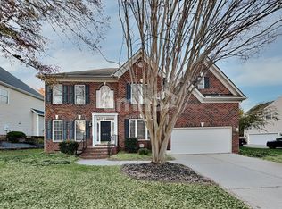 4141 Autumn Cove Dr, Clover, SC 29710