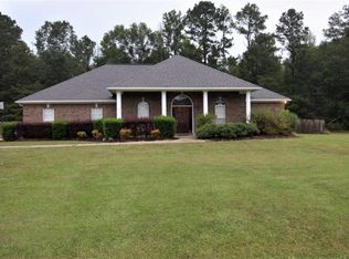277 White Oak Ln, Starkville, MS 39759