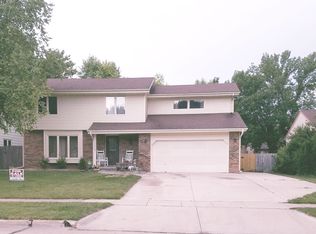 1420 NW 90th St, Clive, IA 50325