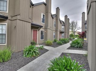 271 Gibson Dr APT C, Hollister, CA