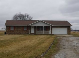 23 Triland Ct, Highland, IL 62249