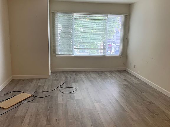 3rd image of 440 Arguello Blvd #1