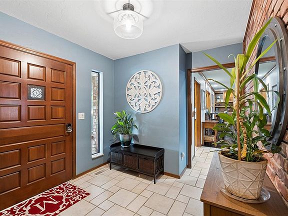 4th image of 1401 Kingsgate Rd