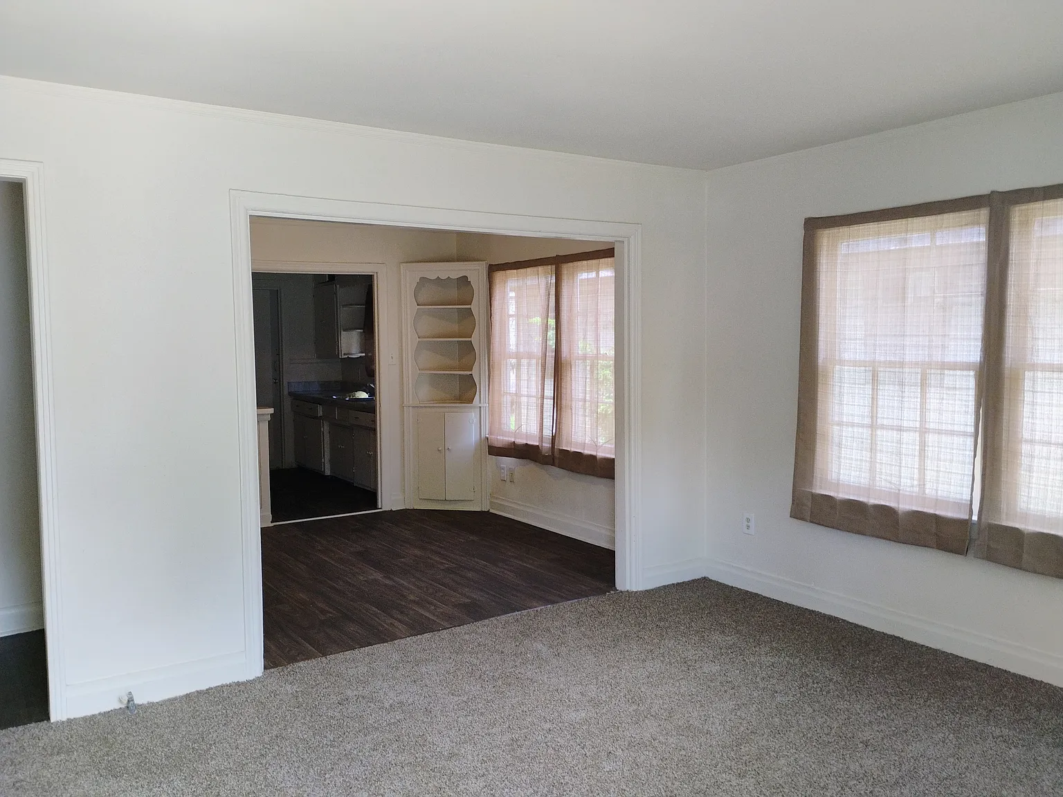 2 bed, 849 sqft, $695 — Photo 3