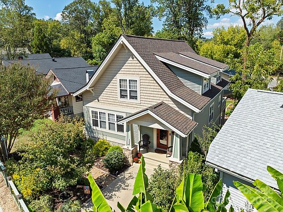 4th image of 132 Annandale Ave