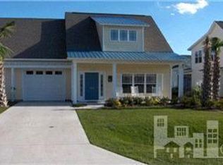 104 Phoebe Ct, Hampstead, NC 28443