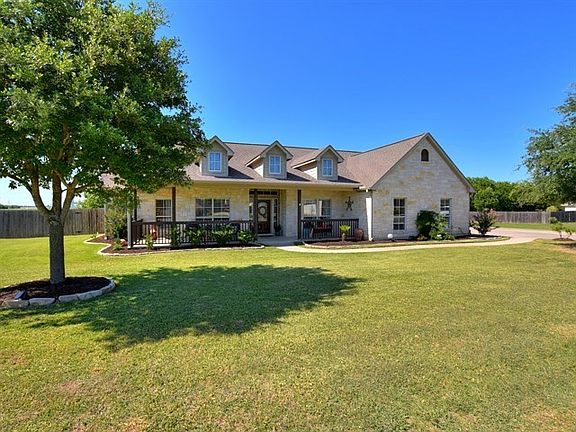 2nd image of 117 Blanco Dr