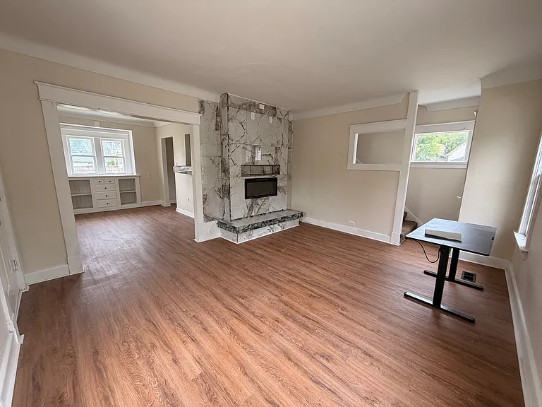 3218 Cottage Ave — Photo 2