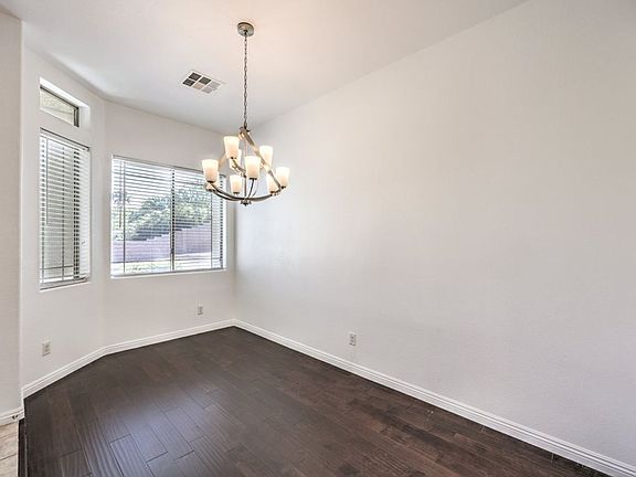 5th image of 1393 Romanesca Dr