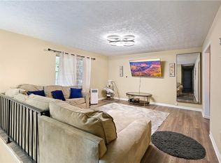 2970 Harper Valley Dr, College Park, GA 30349