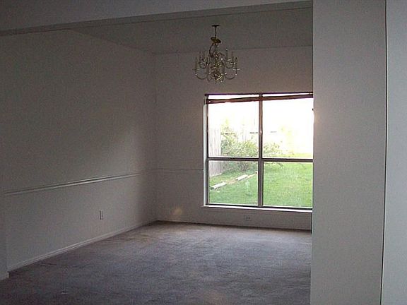 3rd image of 147 High Meadows Dr