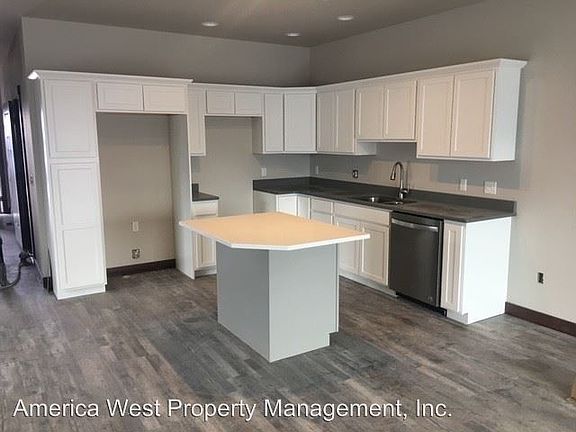 4th image of 1300 Westwood Cir Unit A