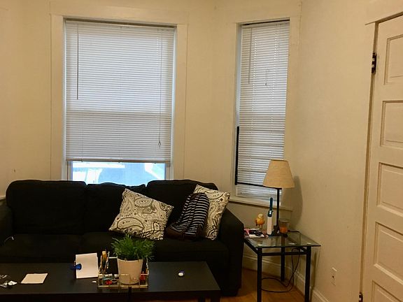 4th image of 2244 W Charleston St APT 1